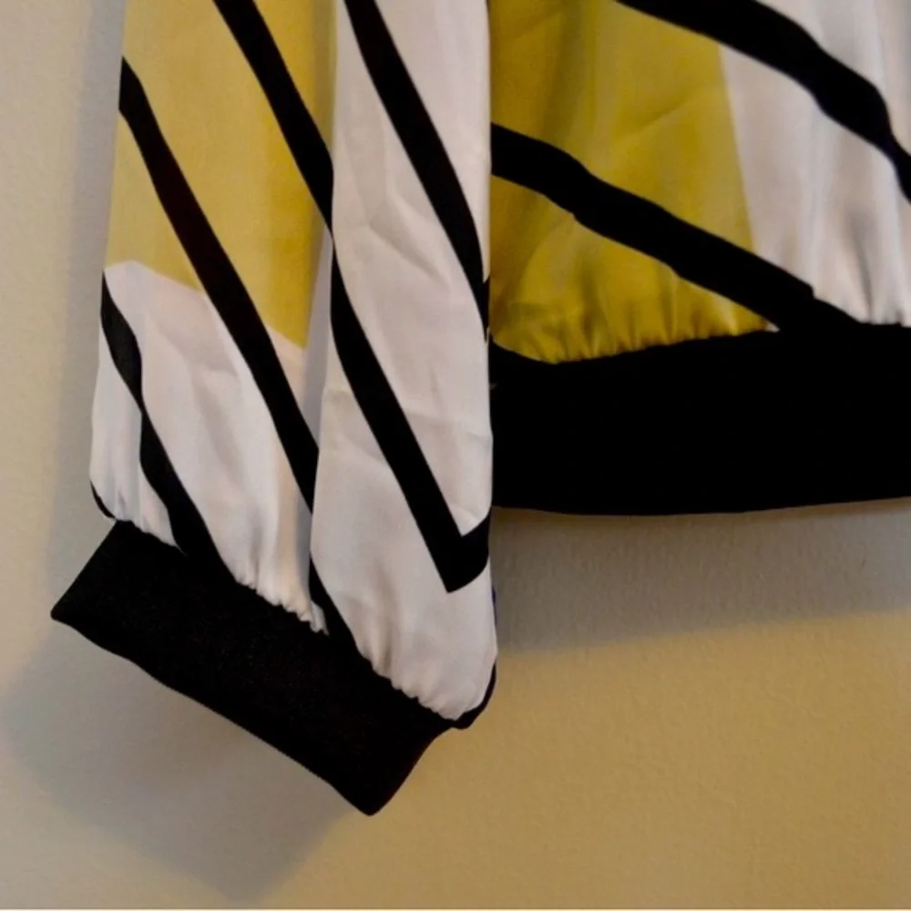 Abstract pattern bomber jacket - Picture 5 of 5